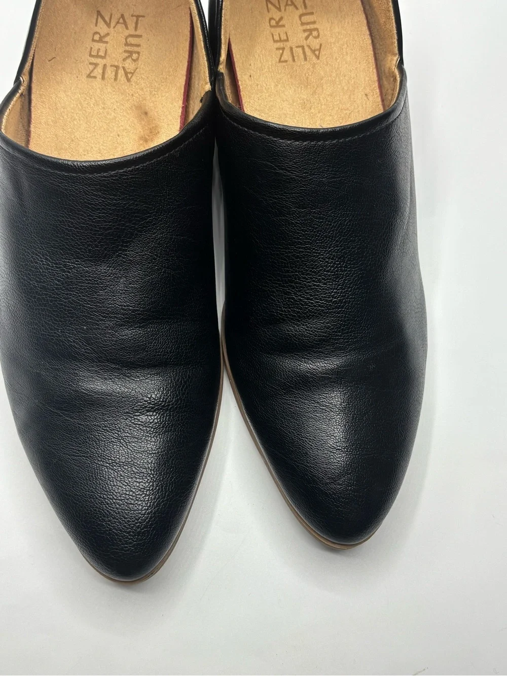 Naturalizer Carlyn Black Vegan Leather Booties Shoes Sz 8.5 Shooties Minimalist